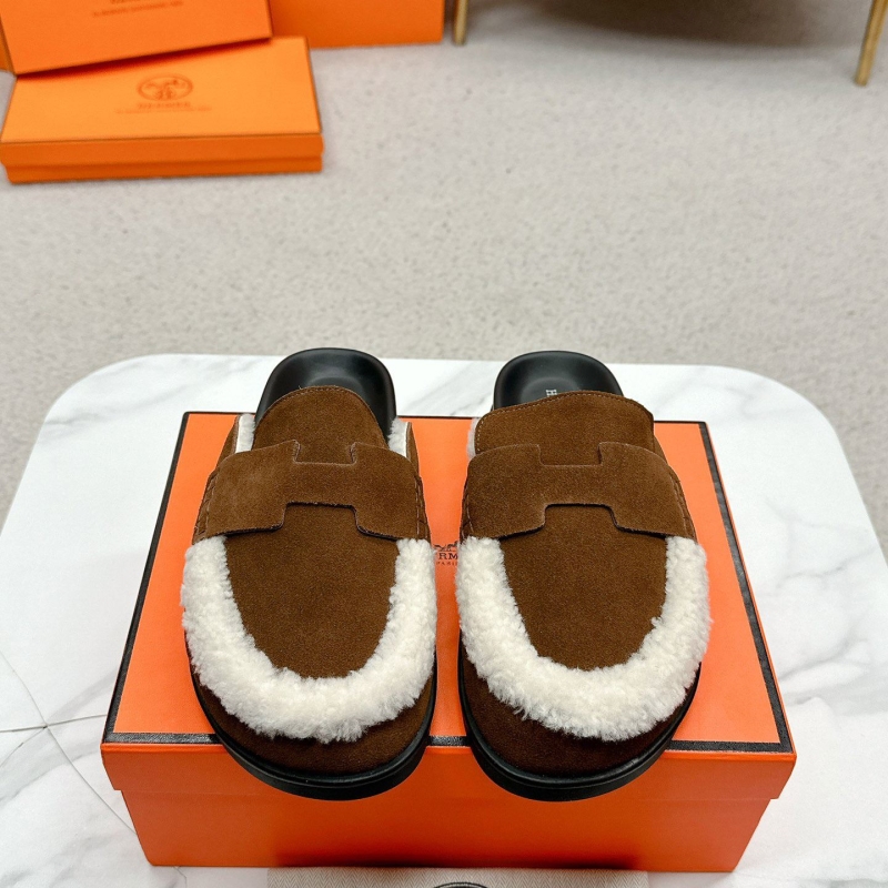 H**mes slippers